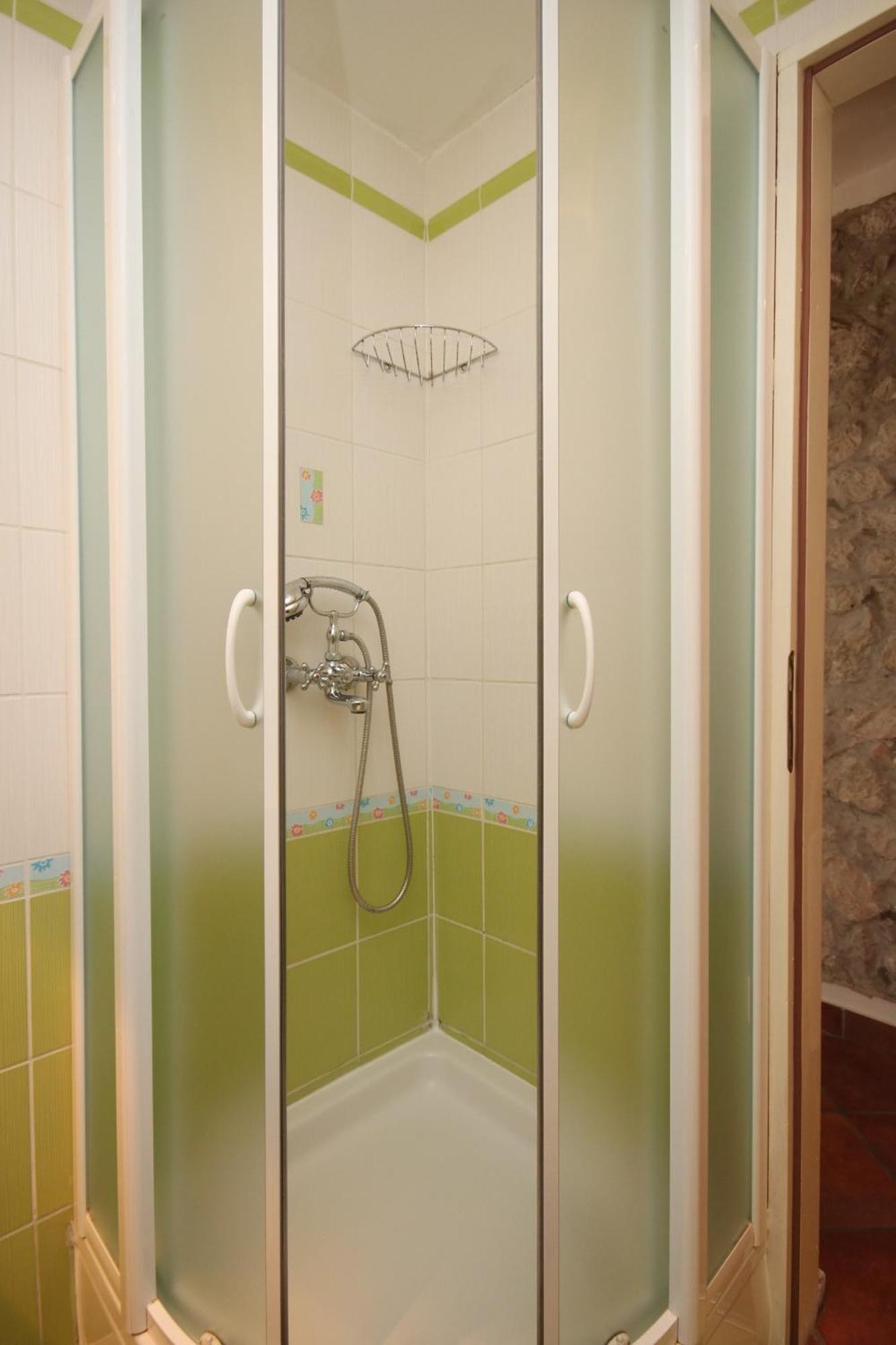 Apartments By The Sea Gradac, Makarska - 6661 Gradac  Room photo